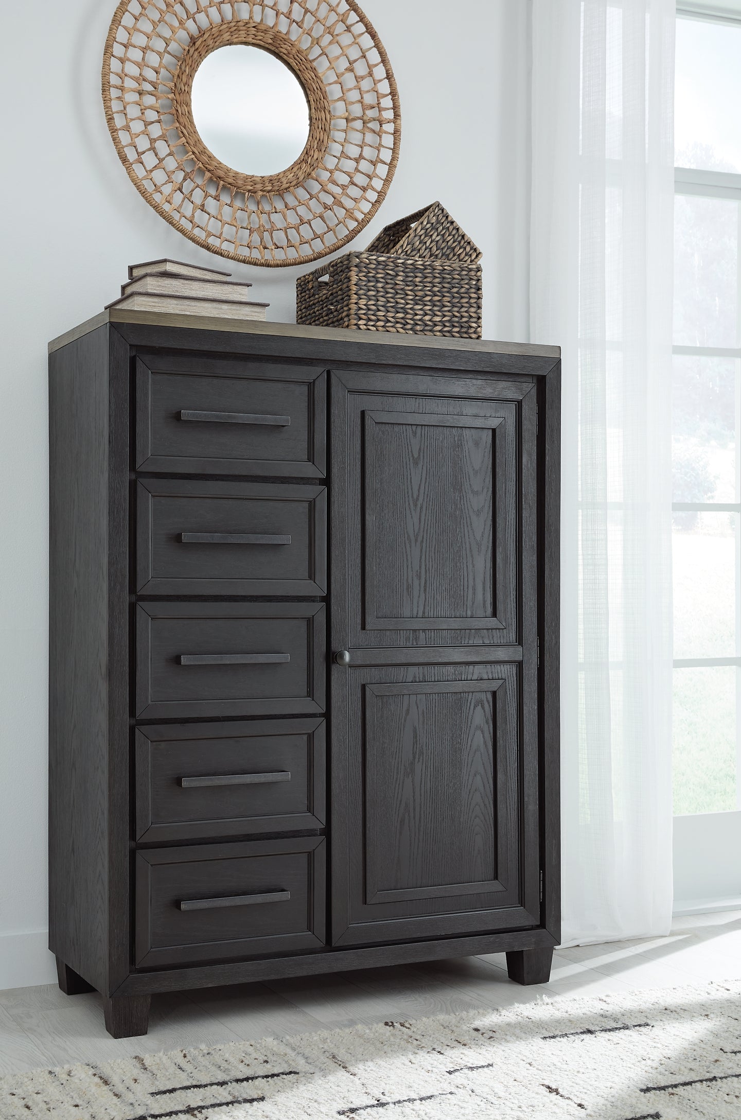 Foyland Queen Panel Storage Bed with Mirrored Dresser and Chest Signature Design by Ashley®