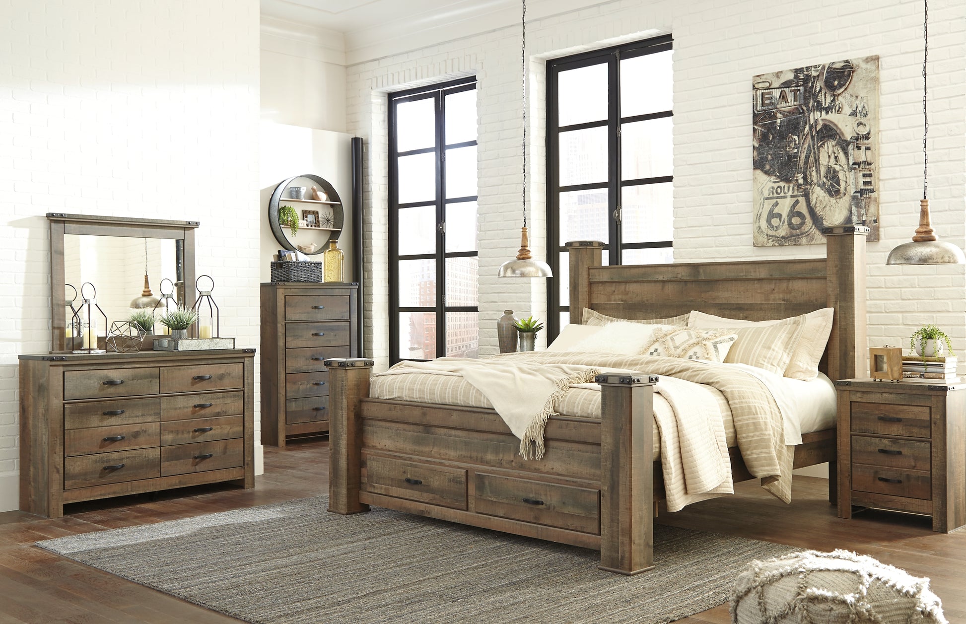 Trinell King Poster Bed with Dresser and Chest Signature Design by Ashley®