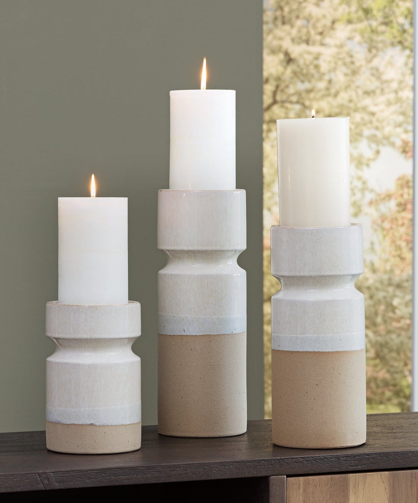 Hurston Candle Holder Set (3/CN) Signature Design by Ashley®