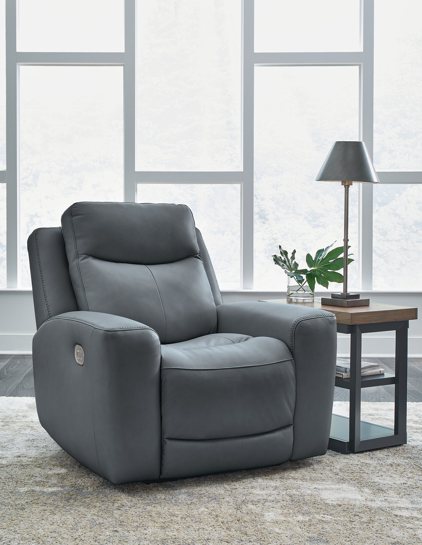 Mindanao PWR Recliner/ADJ Headrest Signature Design by Ashley®