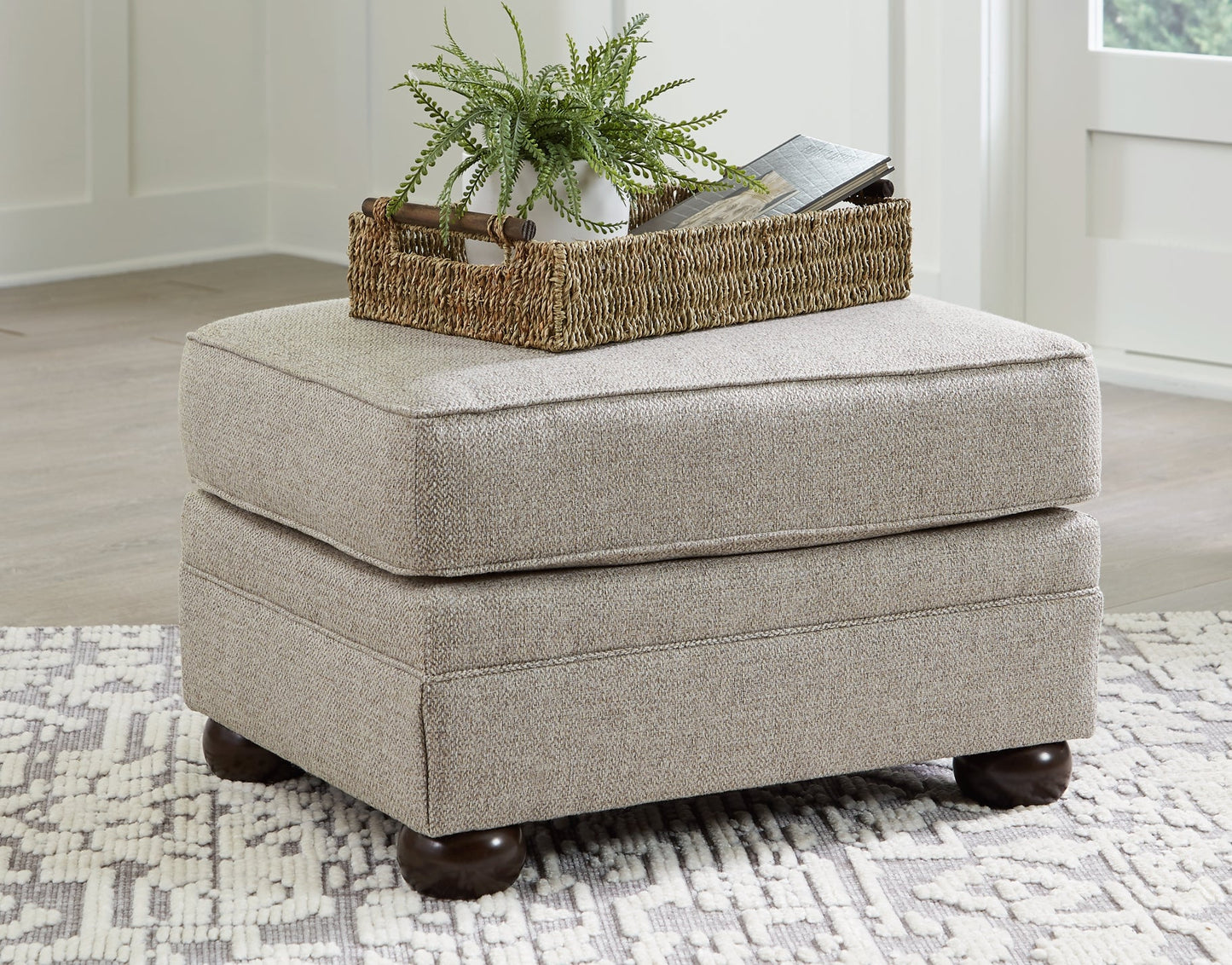 Gaelon Ottoman Signature Design by Ashley®