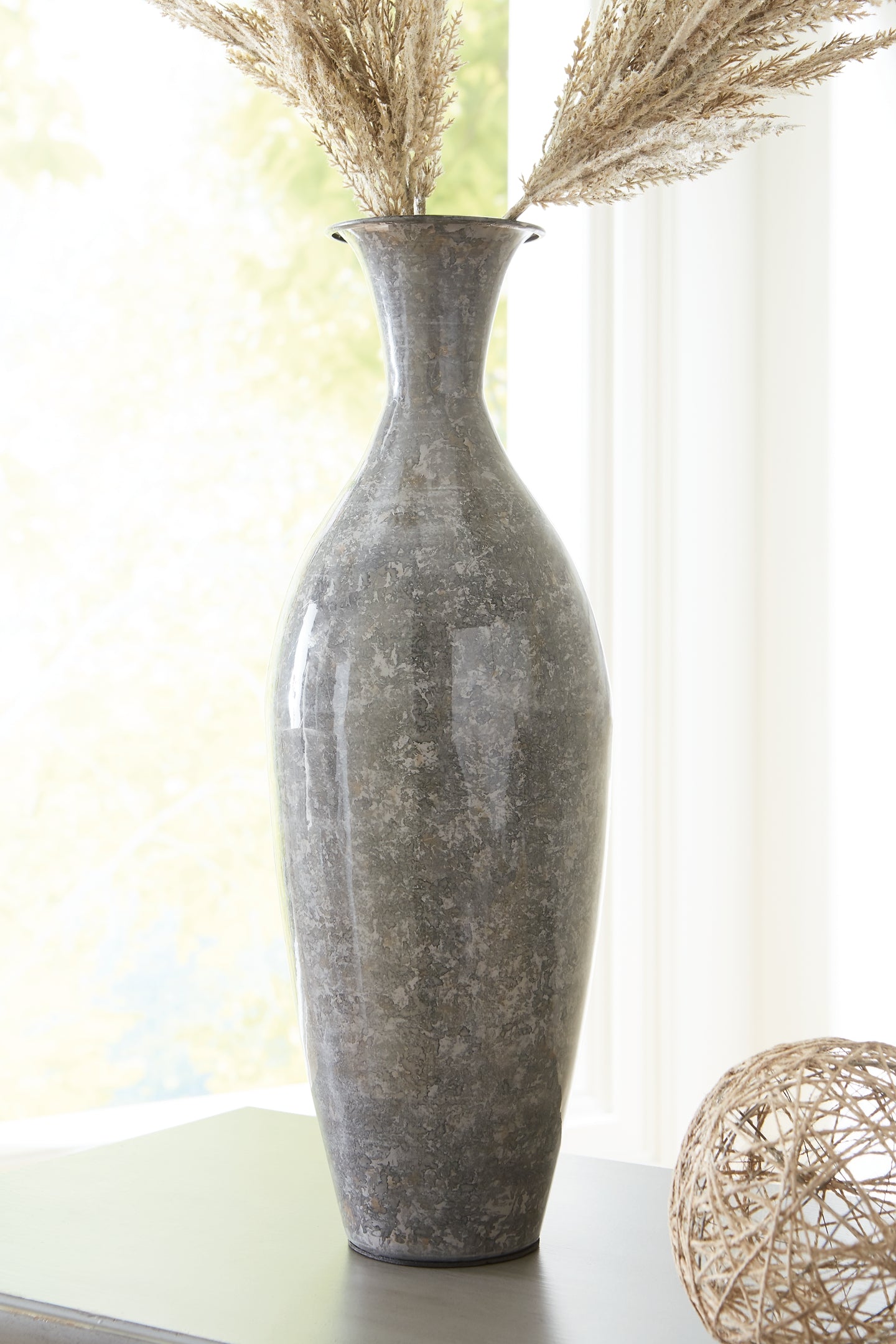 Brockwich Vase Signature Design by Ashley®