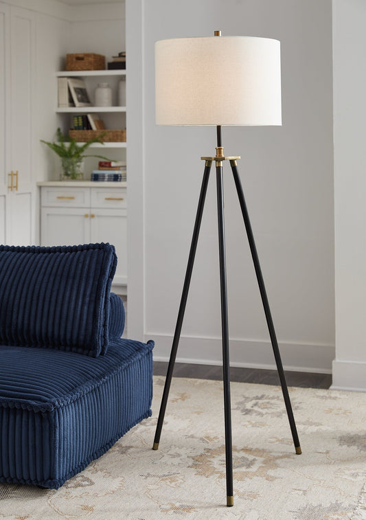 Cashner Metal Floor Lamp (1/CN) Signature Design by Ashley®