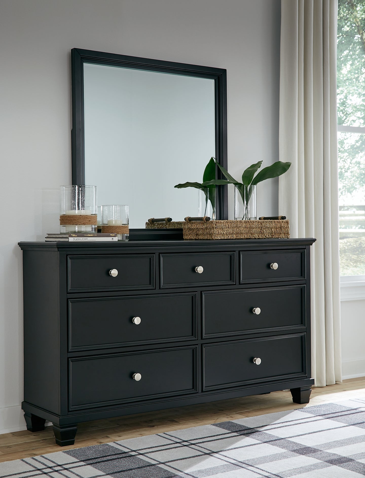 Lanolee Twin Panel Bed with Mirrored Dresser, Chest and 2 Nightstands Signature Design by Ashley®
