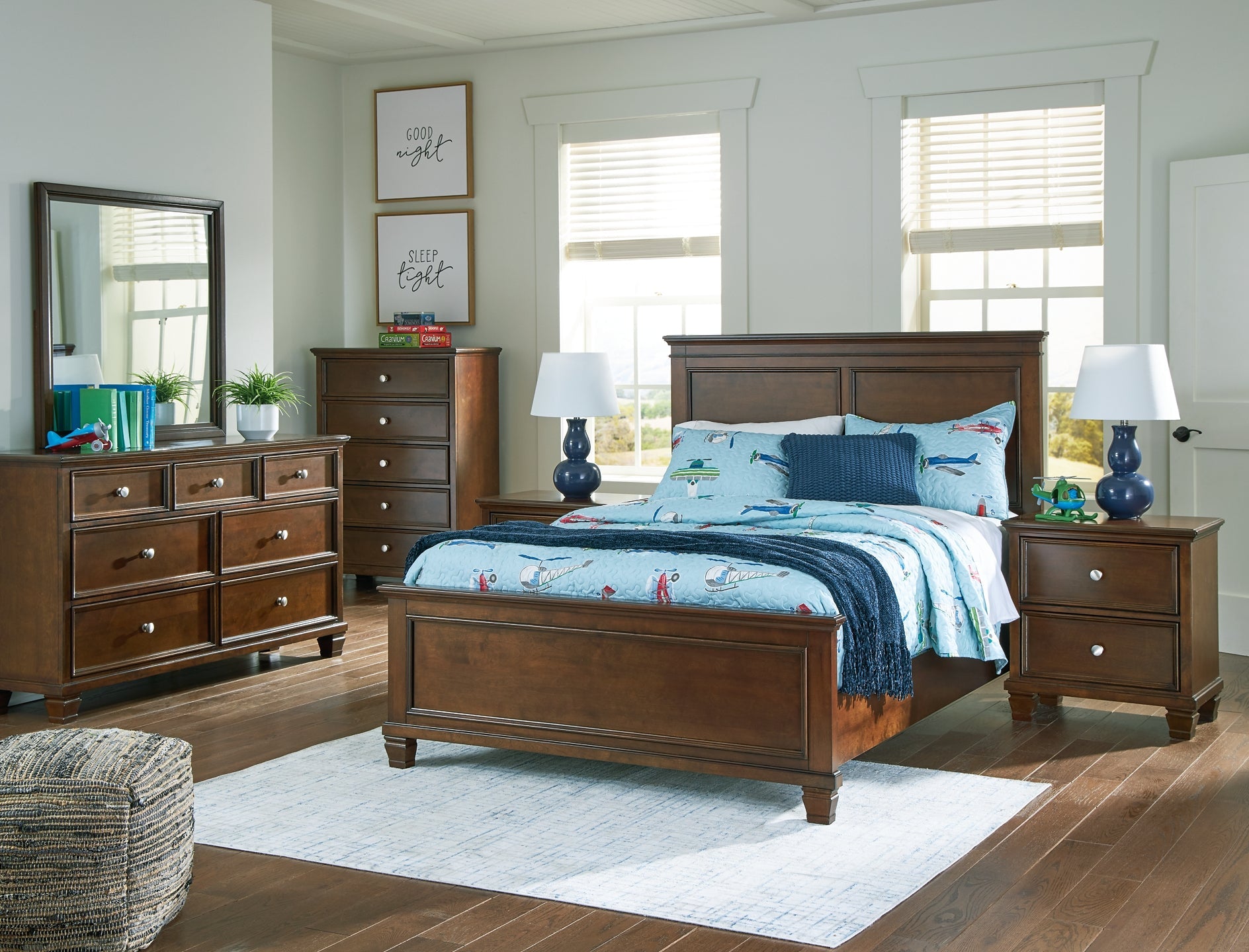Danabrin Full Panel Bed with Mirrored Dresser, Chest and 2 Nightstands Signature Design by Ashley®