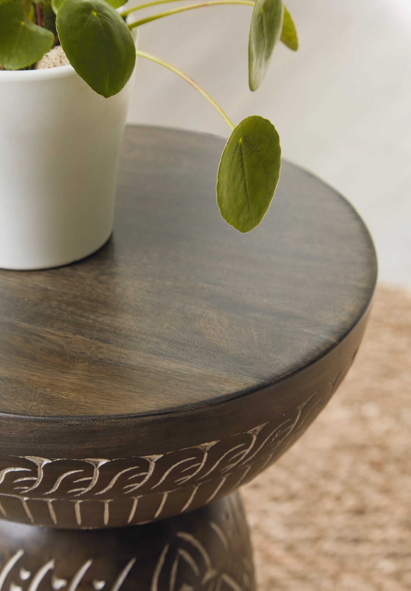Hadcher Accent Table Signature Design by Ashley®