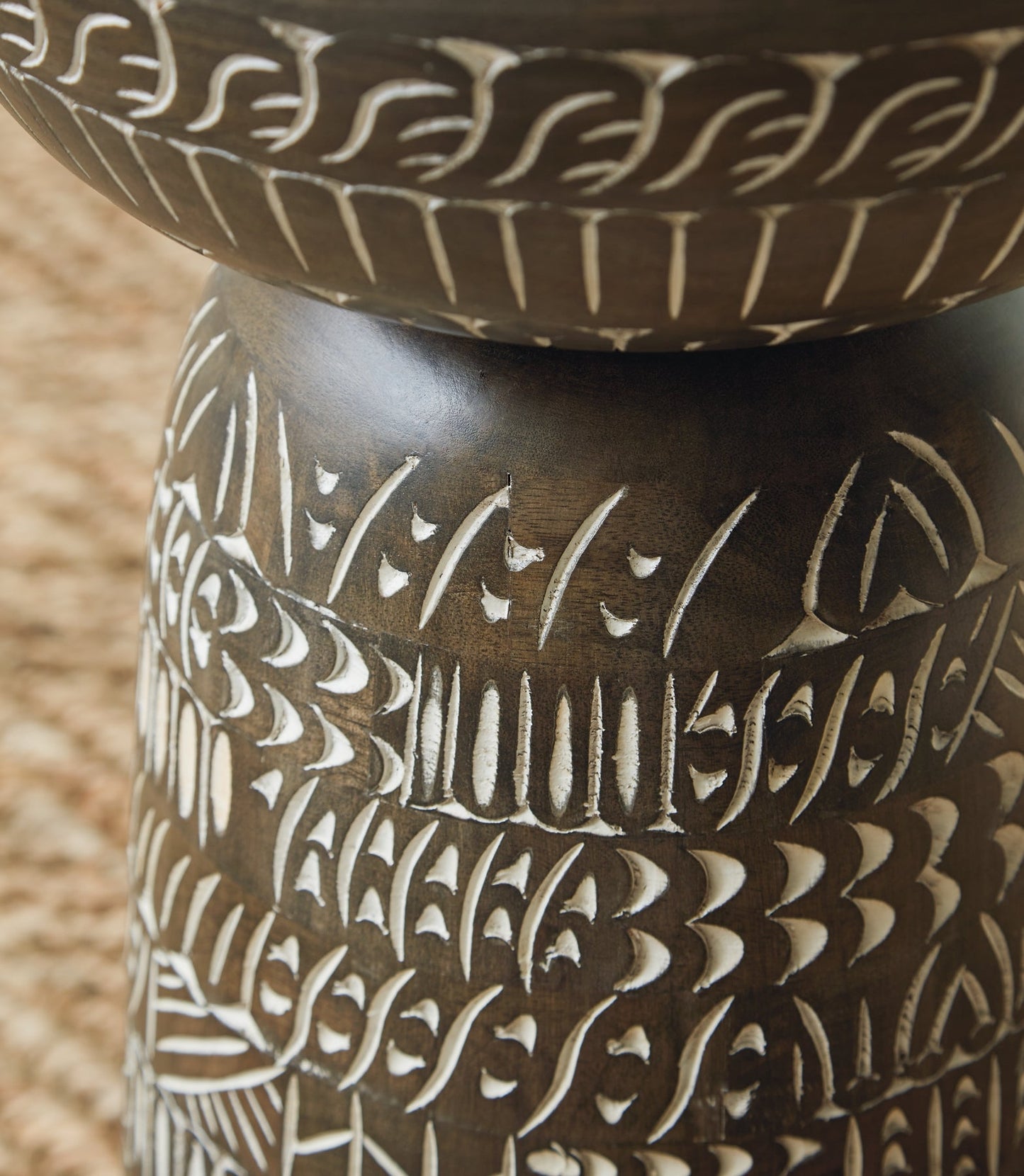 Hadcher Accent Table Signature Design by Ashley®