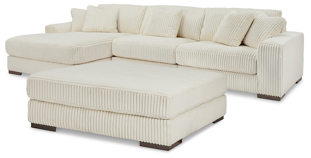 Lindyn 3-Piece Sectional with Ottoman Signature Design by Ashley®