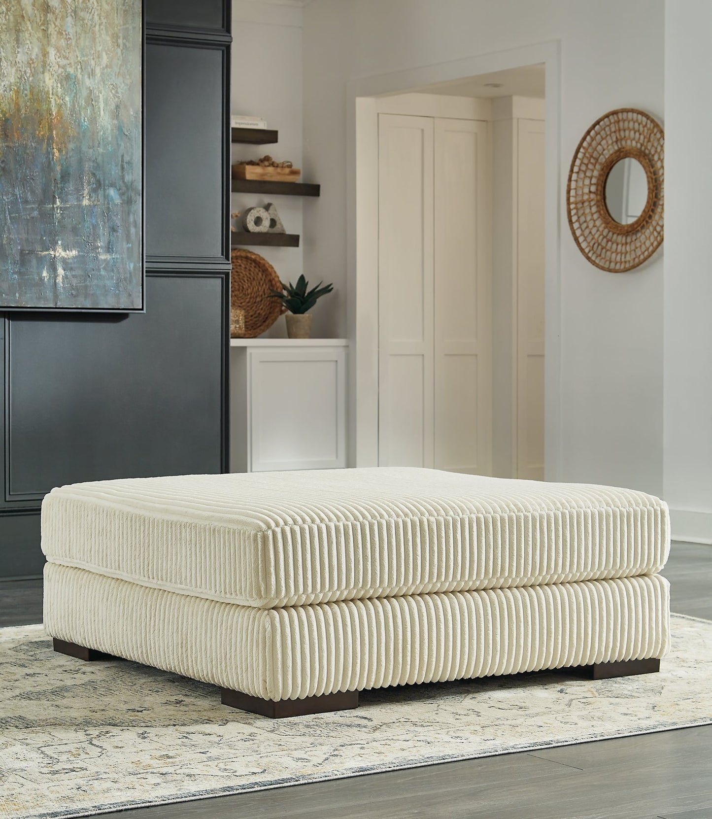 Lindyn 3-Piece Sectional with Ottoman Signature Design by Ashley®