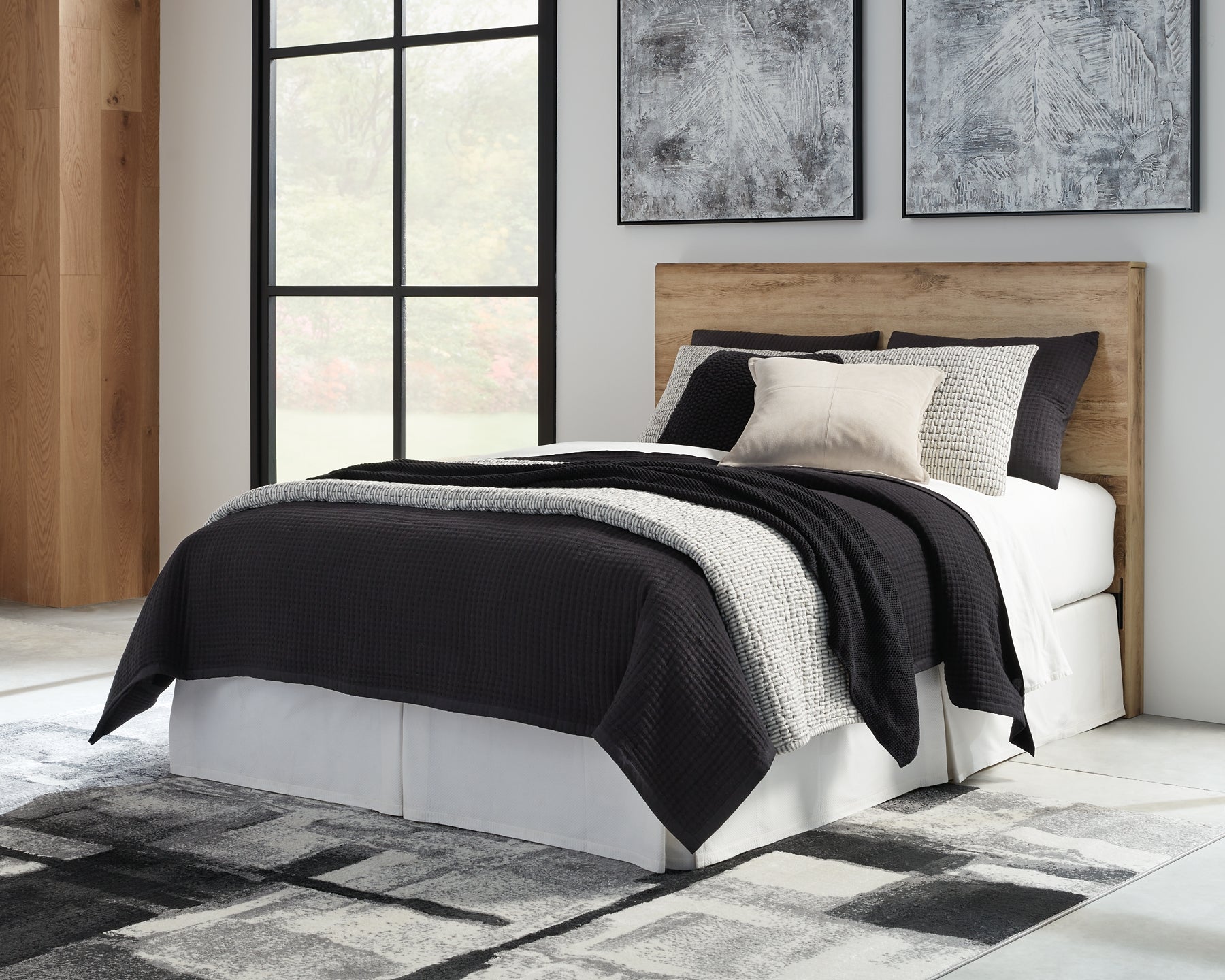 Hyanna Queen Panel Headboard with Mirrored Dresser, Chest and 2 Nightstands Signature Design by Ashley®