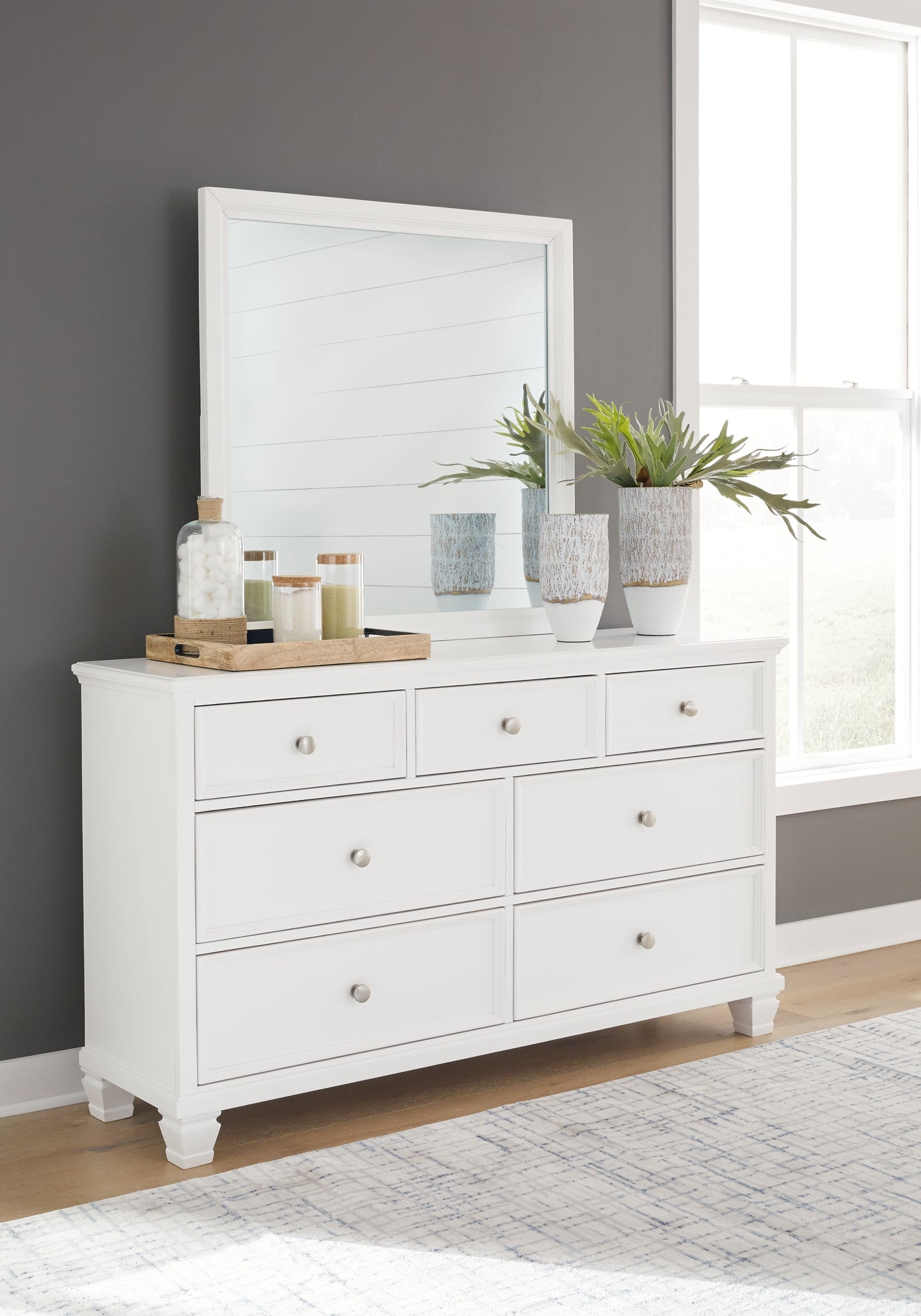 Fortman King Panel Bed with Mirrored Dresser and 2 Nightstands Signature Design by Ashley®