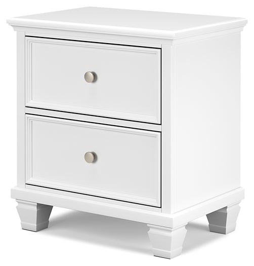 Fortman Queen Panel Bed with Mirrored Dresser, Chest and Nightstand Signature Design by Ashley®