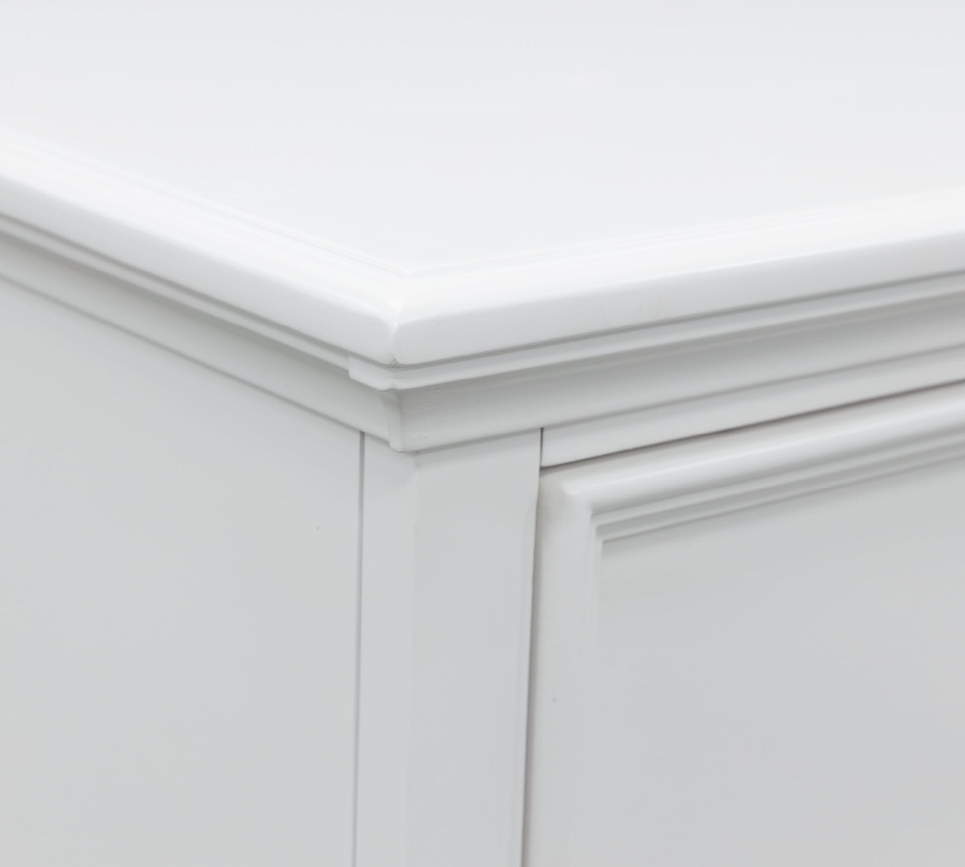Fortman Queen Panel Bed with Mirrored Dresser, Chest and Nightstand Signature Design by Ashley®