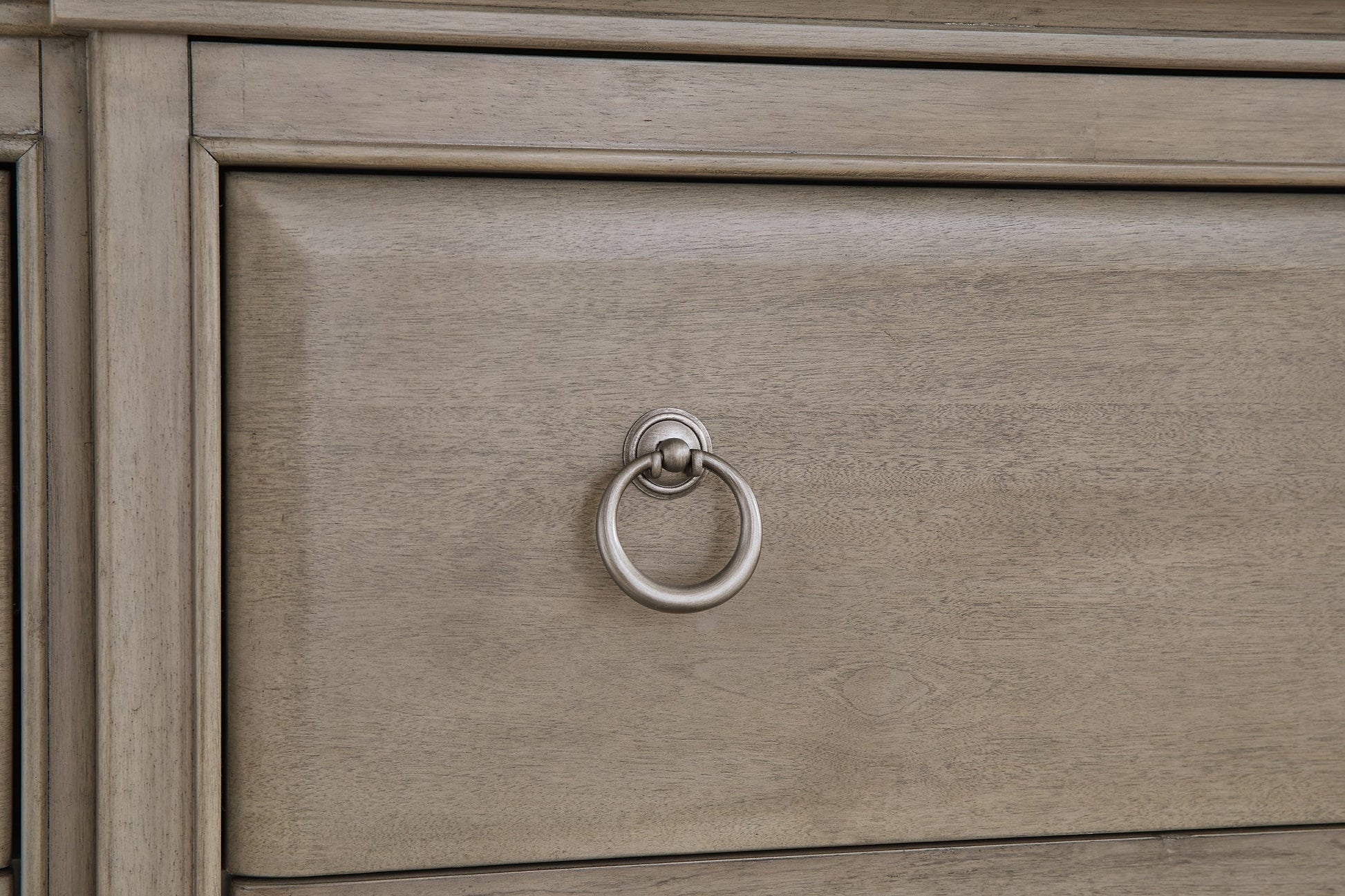 Lexorne Queen Sleigh Bed with Mirrored Dresser, Chest and Nightstand Signature Design by Ashley®
