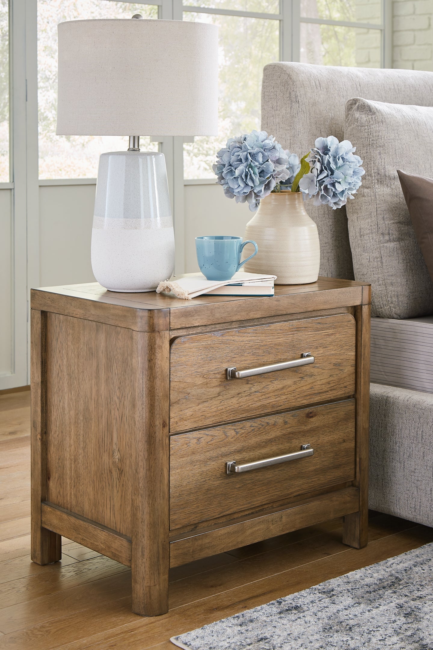 Cabalynn King Panel Bed with Storage with Mirrored Dresser, Chest and Nightstand Signature Design by Ashley®