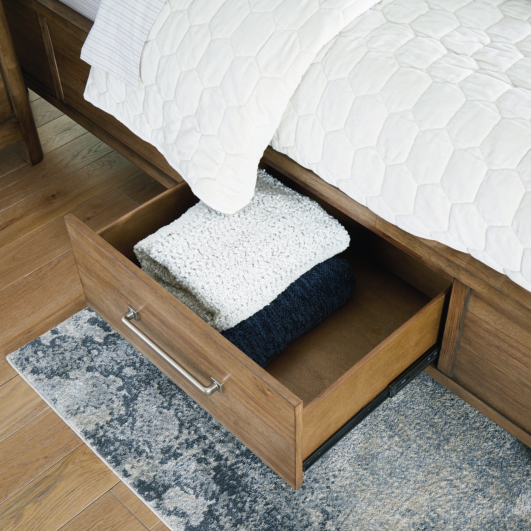 Cabalynn King Panel Bed with Storage with Mirrored Dresser, Chest and Nightstand Signature Design by Ashley®