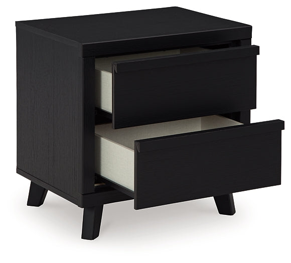 Danziar King Panel Headboard with Mirrored Dresser and 2 Nightstands Signature Design by Ashley®