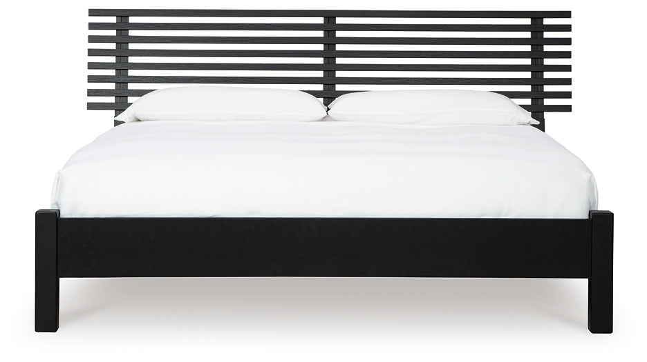 Danziar King Panel Bed with Mirrored Dresser and 2 Nightstands Signature Design by Ashley®