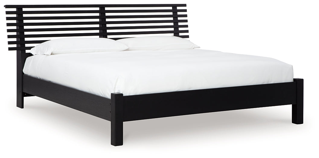 Danziar King Panel Bed with Mirrored Dresser and 2 Nightstands Signature Design by Ashley®
