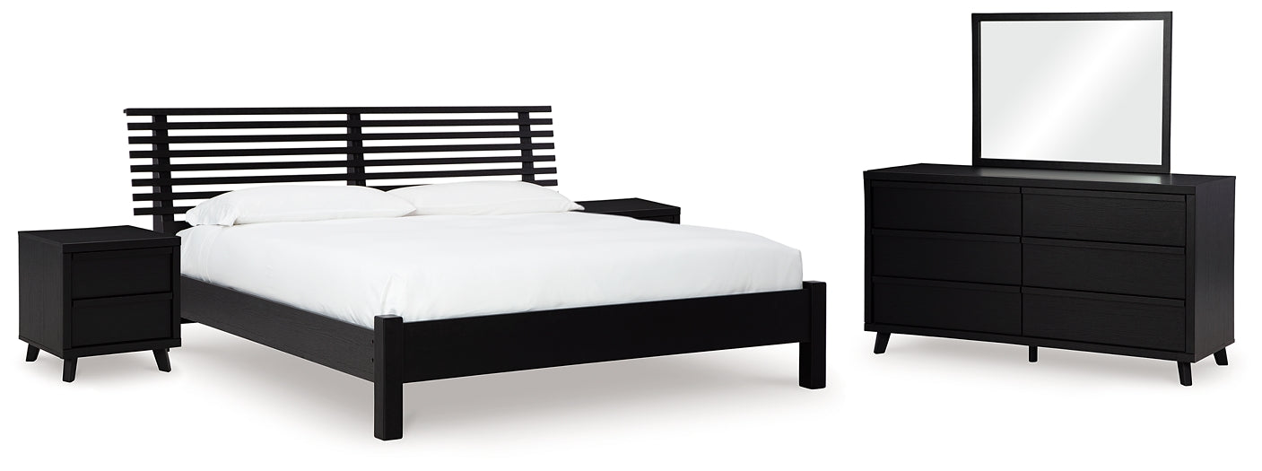 Danziar King Panel Bed with Mirrored Dresser and 2 Nightstands Signature Design by Ashley®