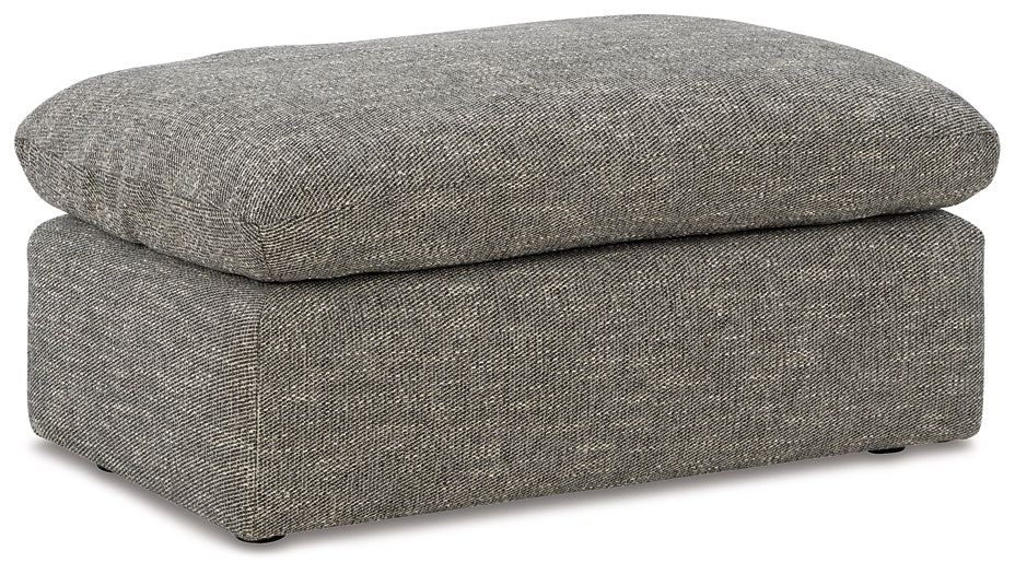 Dramatic Sofa, Loveseat, Chair and Ottoman Benchcraft®