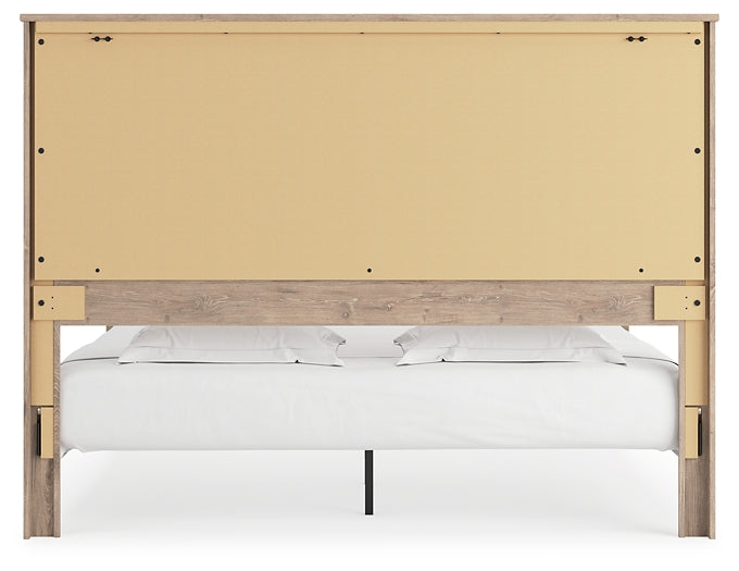 Senniberg King Panel Bed with Mirrored Dresser and Nightstand Signature Design by Ashley®