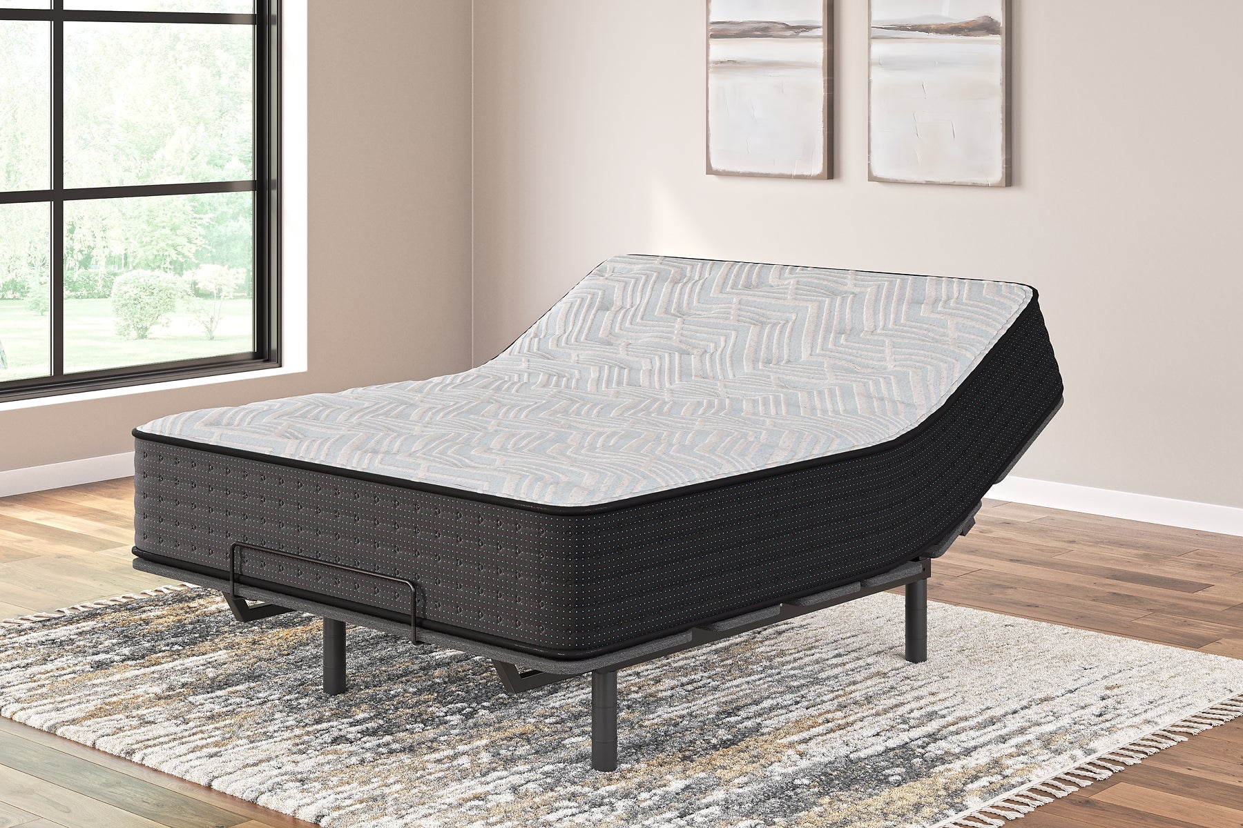 Palisades Plush  Mattress Sierra Sleep® by Ashley