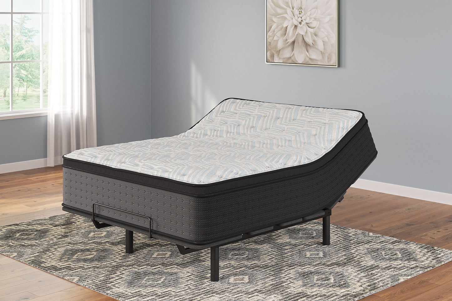 Palisades Et  Mattress Sierra Sleep® by Ashley