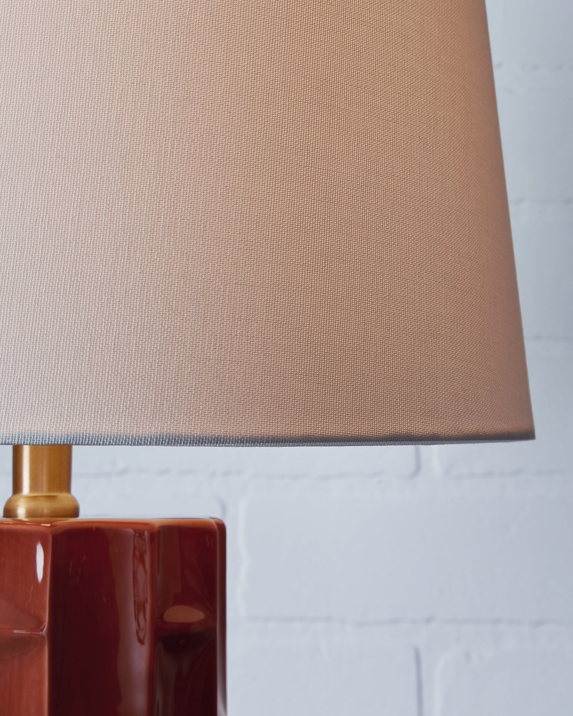 Jacemour Ceramic Table Lamp (2/CN) Signature Design by Ashley®