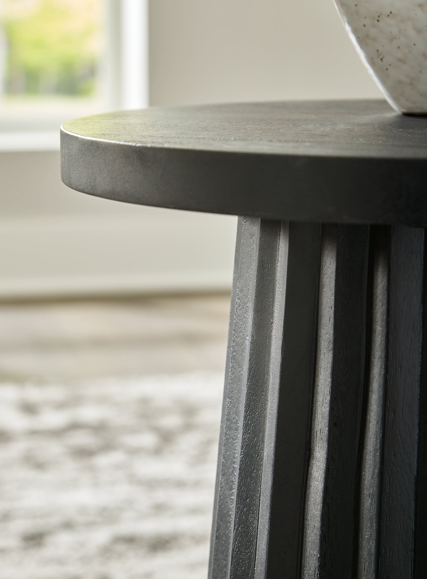 Ceilby Accent Table Signature Design by Ashley®