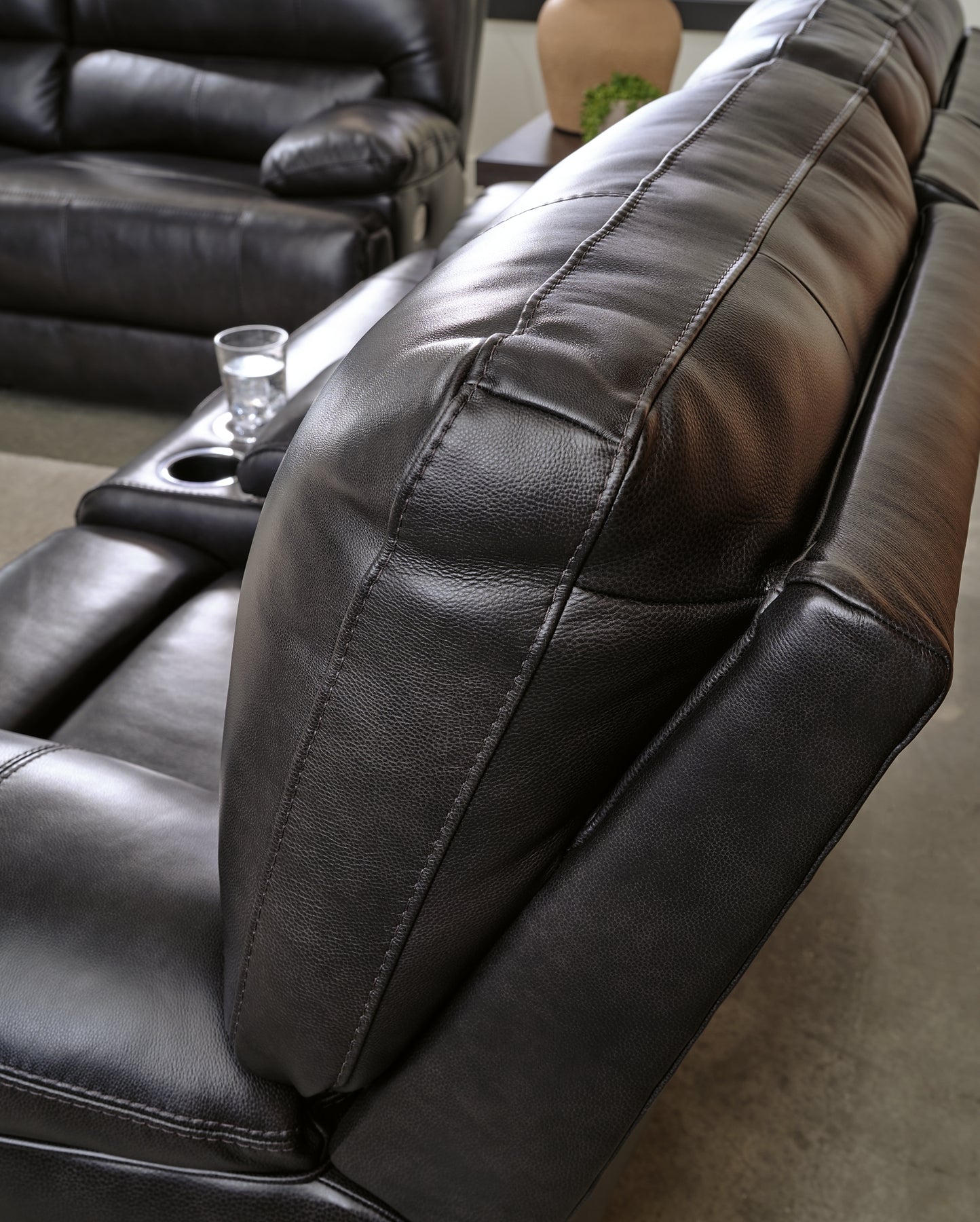 Mountainous PWR REC Loveseat/CON/ADJ HDRST Signature Design by Ashley®