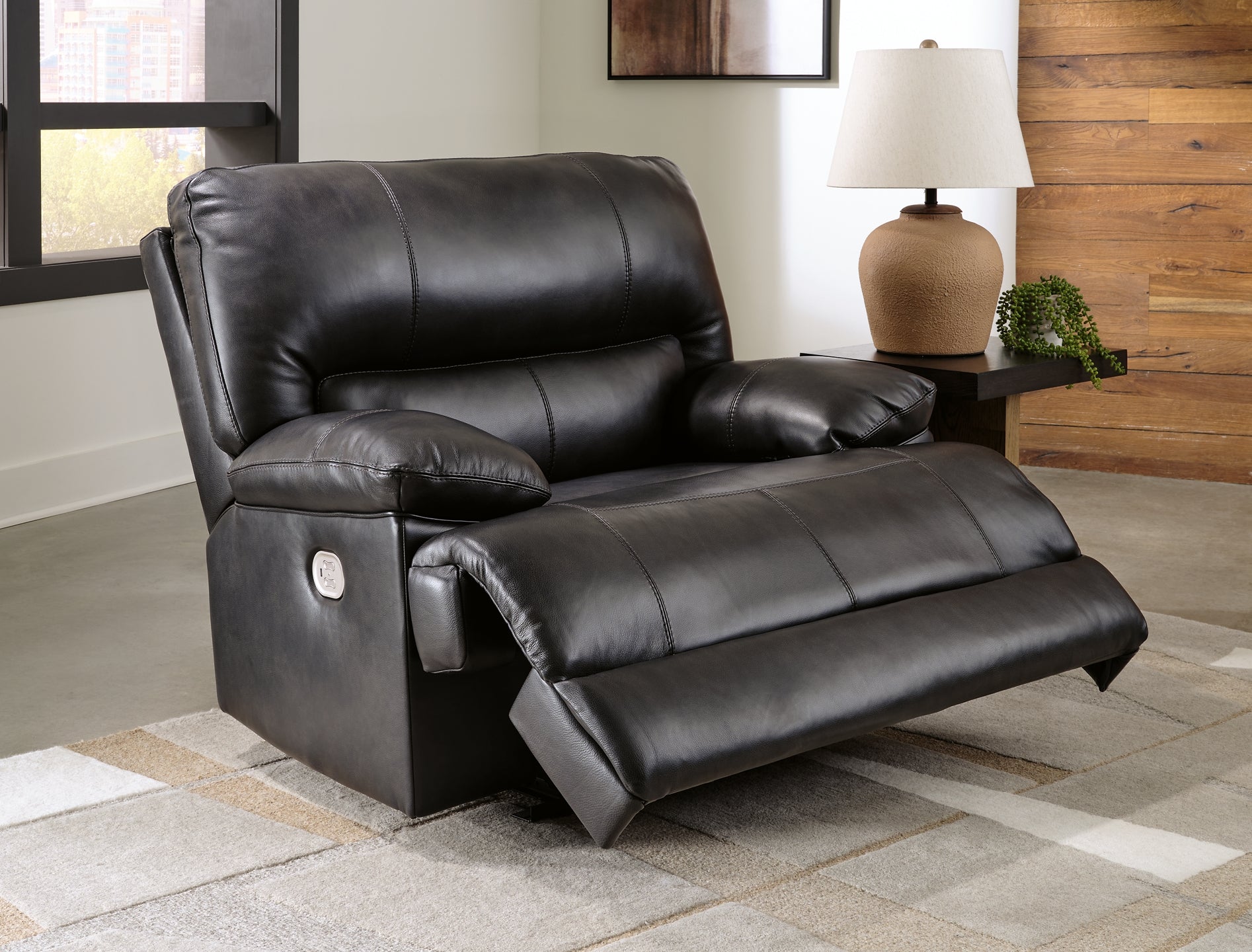 Mountainous PWR Recliner/ADJ Headrest Signature Design by Ashley®