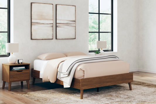 Fordmont Queen Platform Bed Signature Design by Ashley®