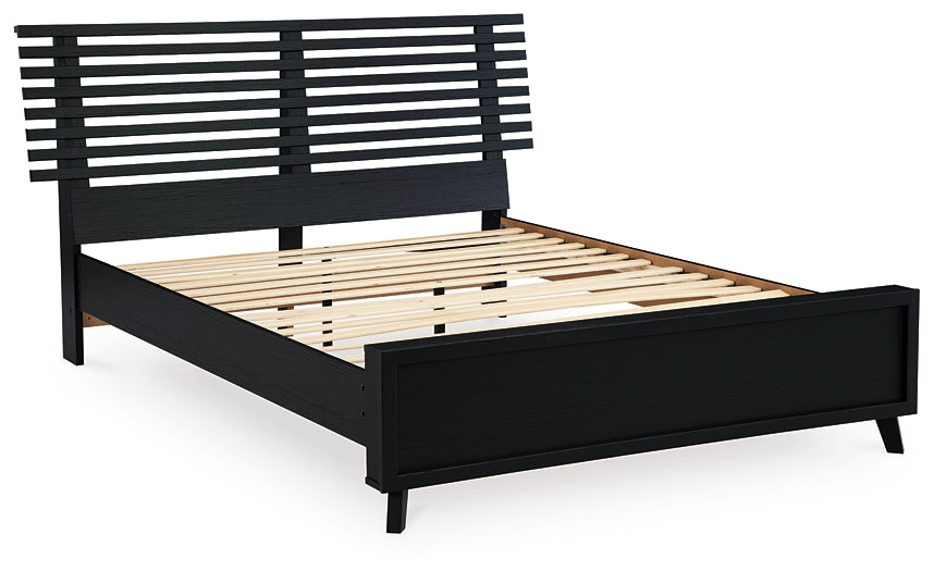 Danziar  Slat Panel Bed Signature Design by Ashley®