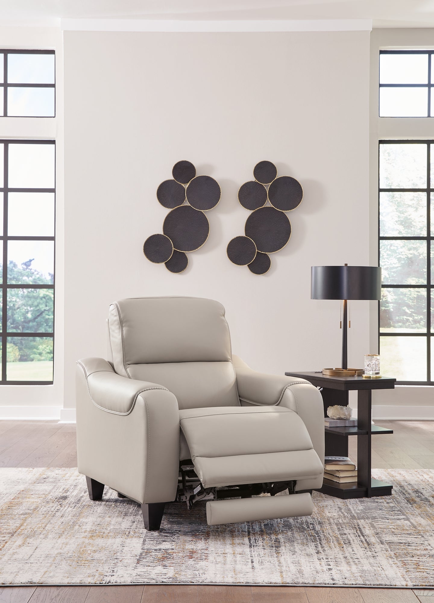 Mercomatic PWR Recliner/ADJ Headrest Signature Design by Ashley®