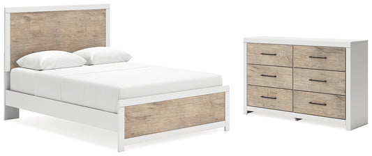 Charbitt Queen Panel Bed with Dresser Signature Design by Ashley®