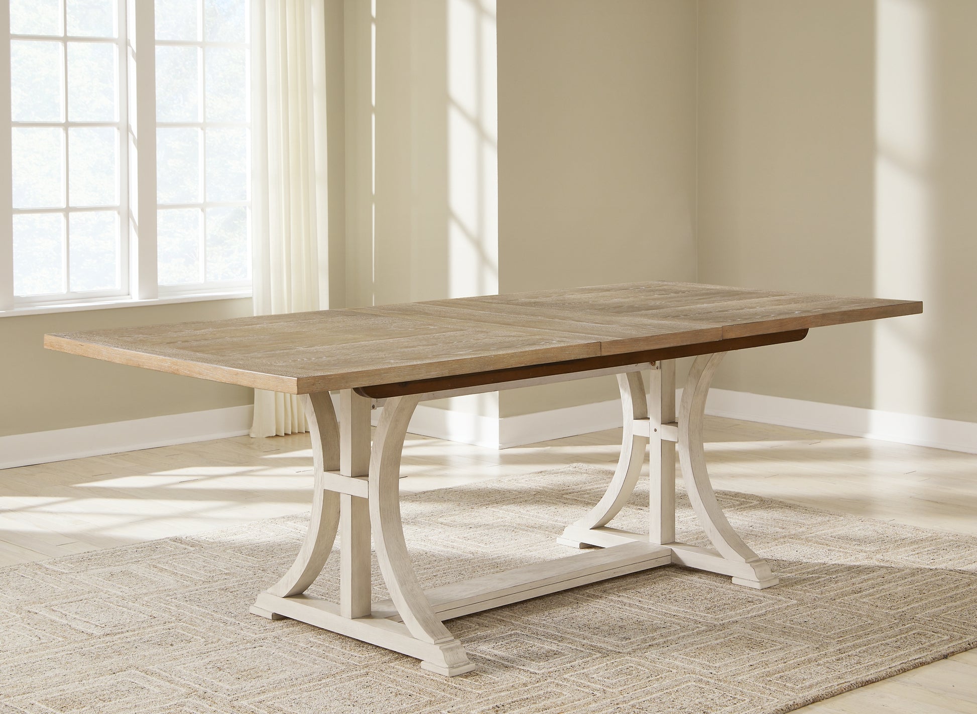 Shaybrock RECT Dining Room EXT Table Benchcraft®