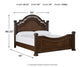 Lavinton King Poster Bed with Dresser Signature Design by Ashley®