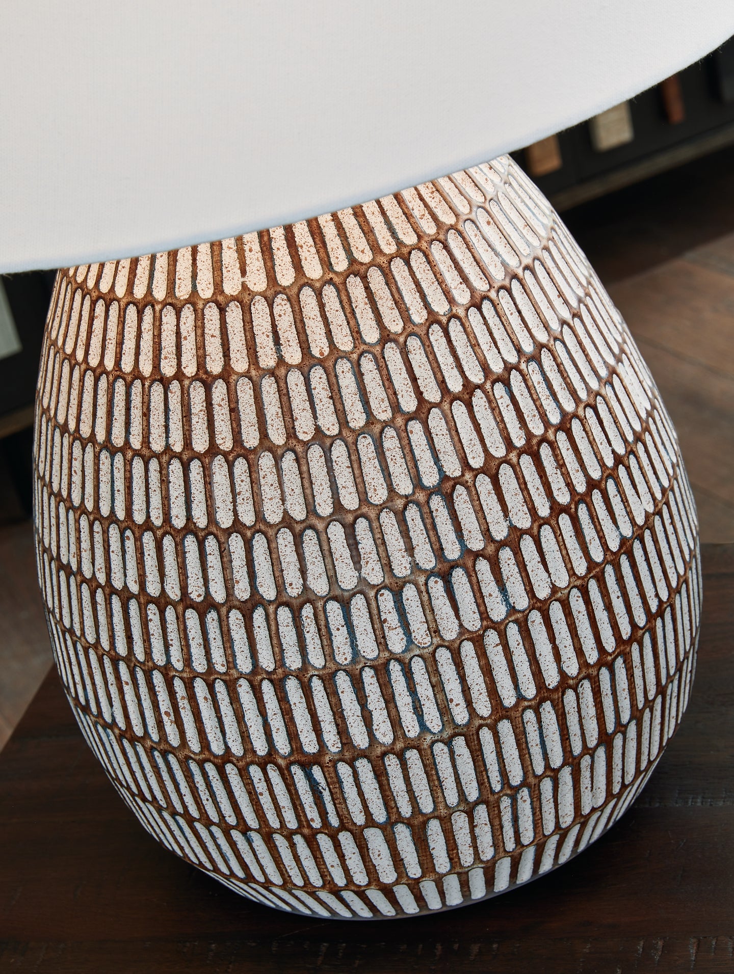 Darrich Metal Table Lamp (1/CN) Signature Design by Ashley®