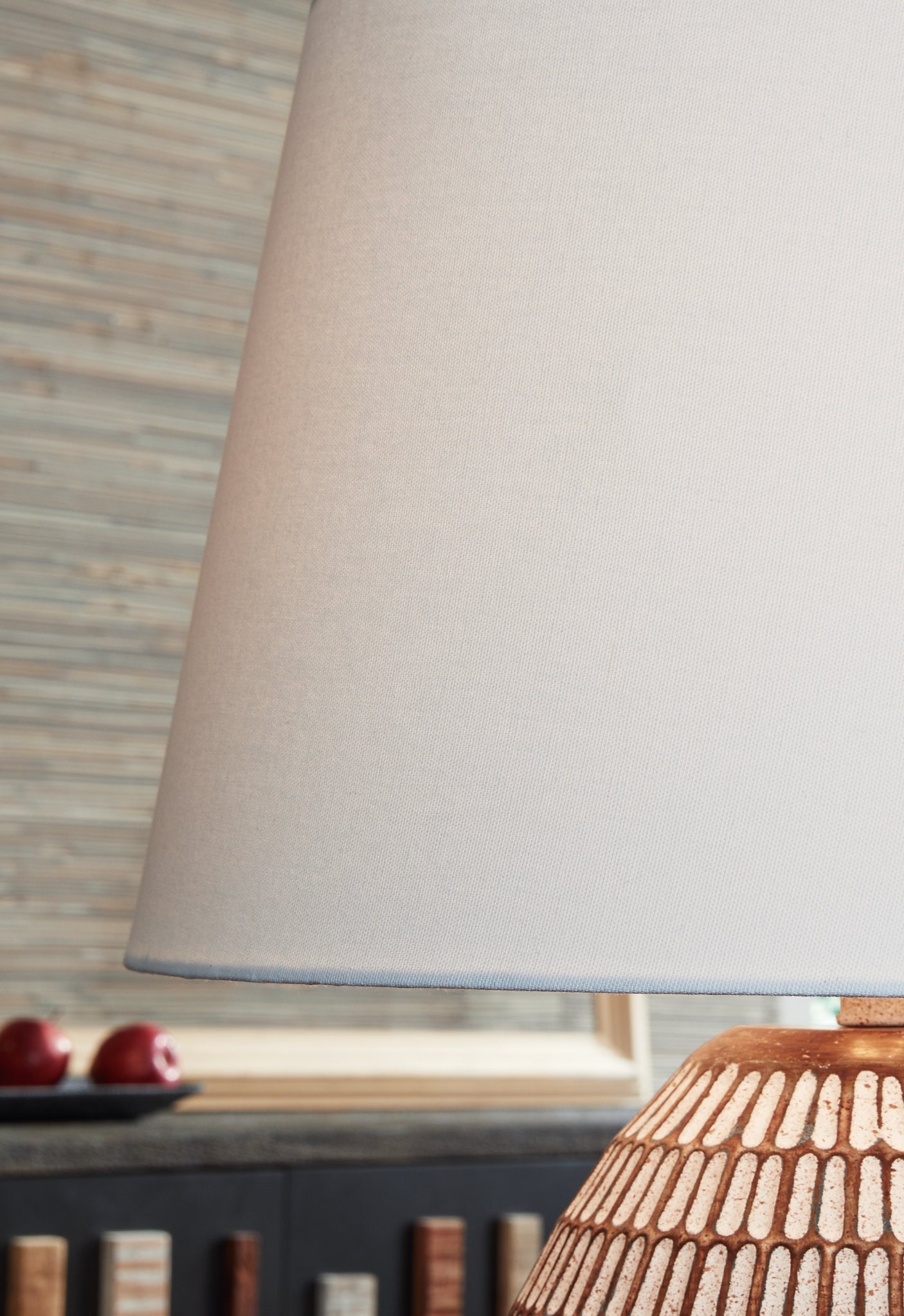 Darrich Metal Table Lamp (1/CN) Signature Design by Ashley®