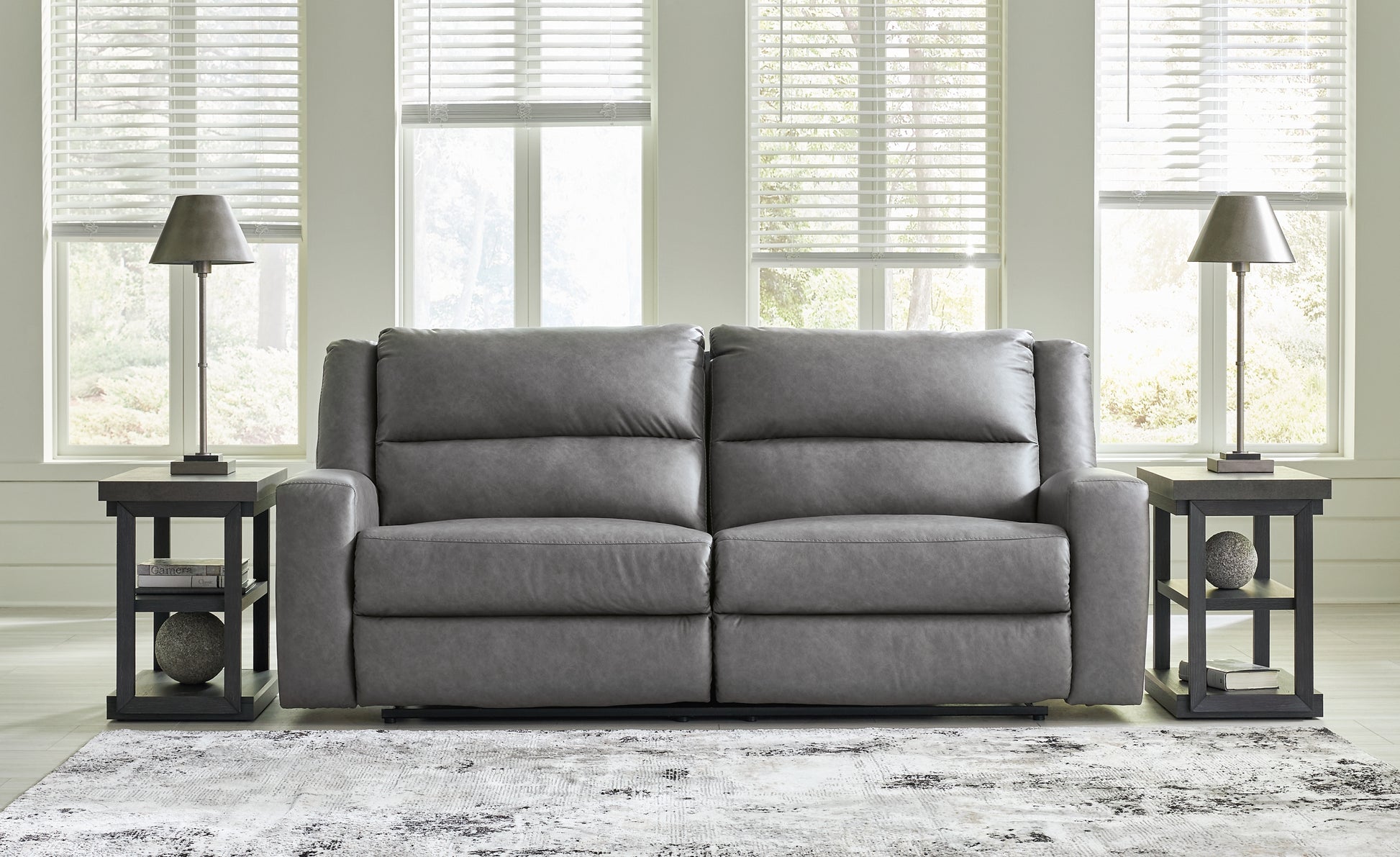 Brixworth 2 Seat Reclining Sofa Benchcraft®