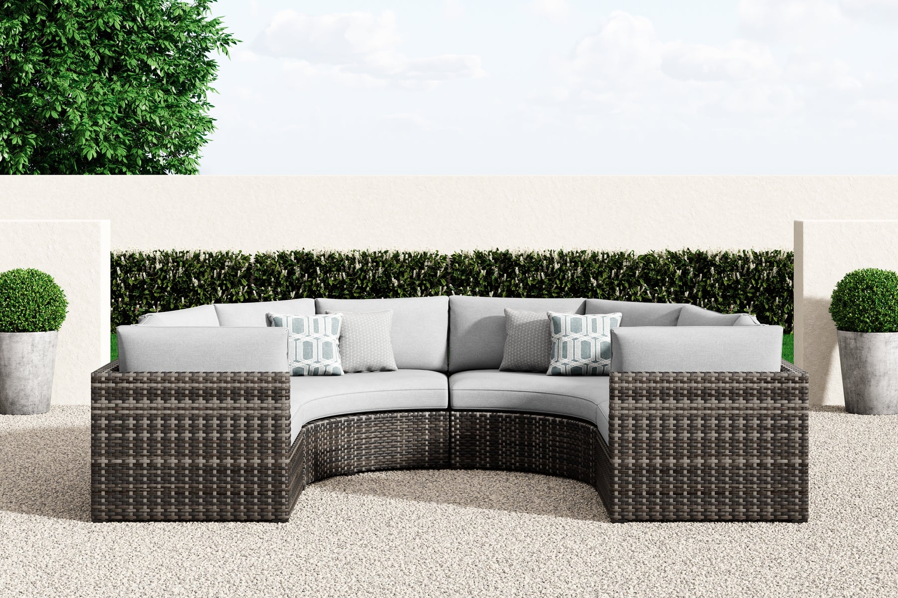 Harbor Court 4-Piece Outdoor Sectional Signature Design by Ashley®