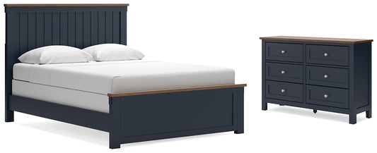 Landocken Queen Panel Bed with Dresser Signature Design by Ashley®