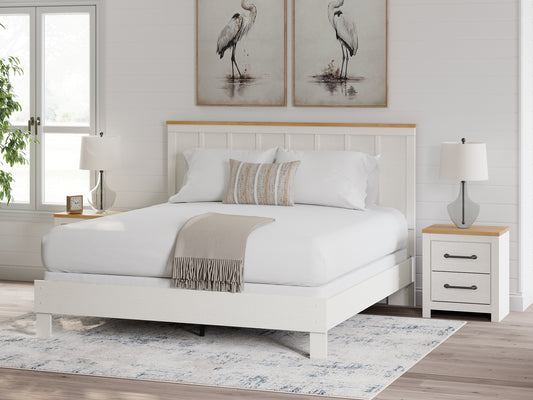 Linnocreek King Panel Bed Benchcraft®