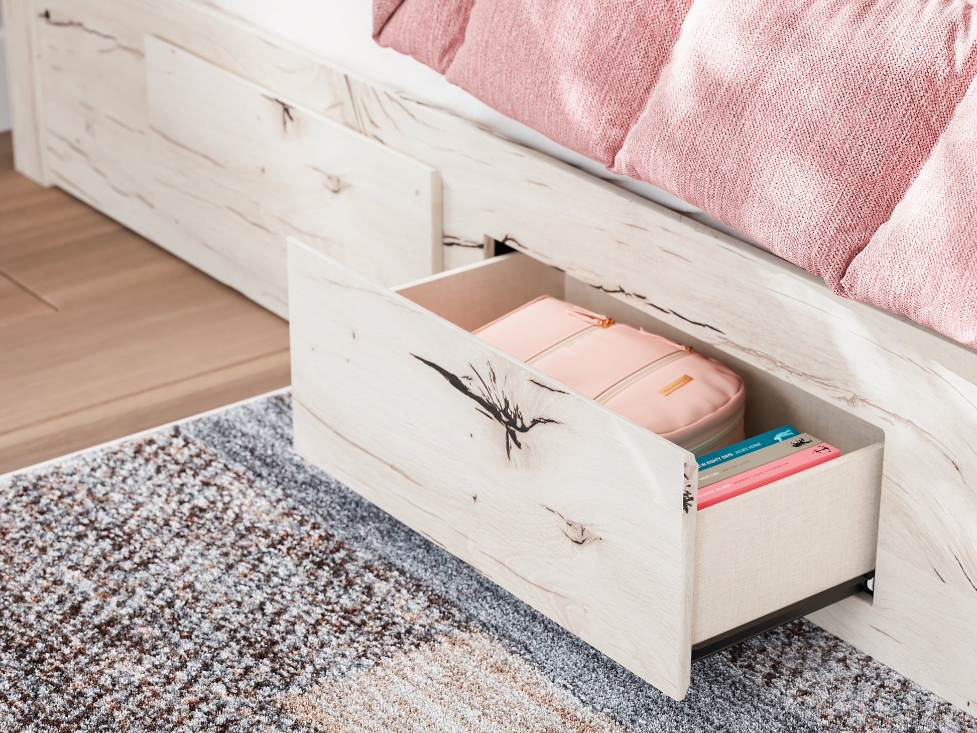 Lawroy Twin Panel Bed with Mirrored Dresser Benchcraft®