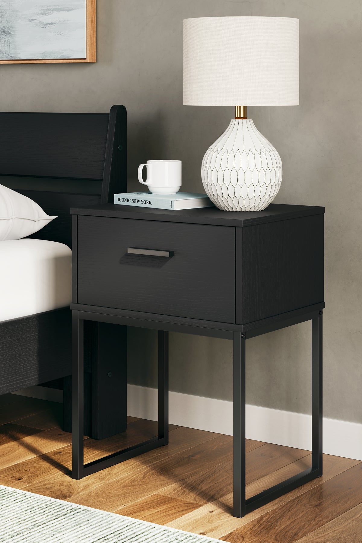 Socalle Twin Platform Bed with Dresser and Nightstand Signature Design by Ashley®