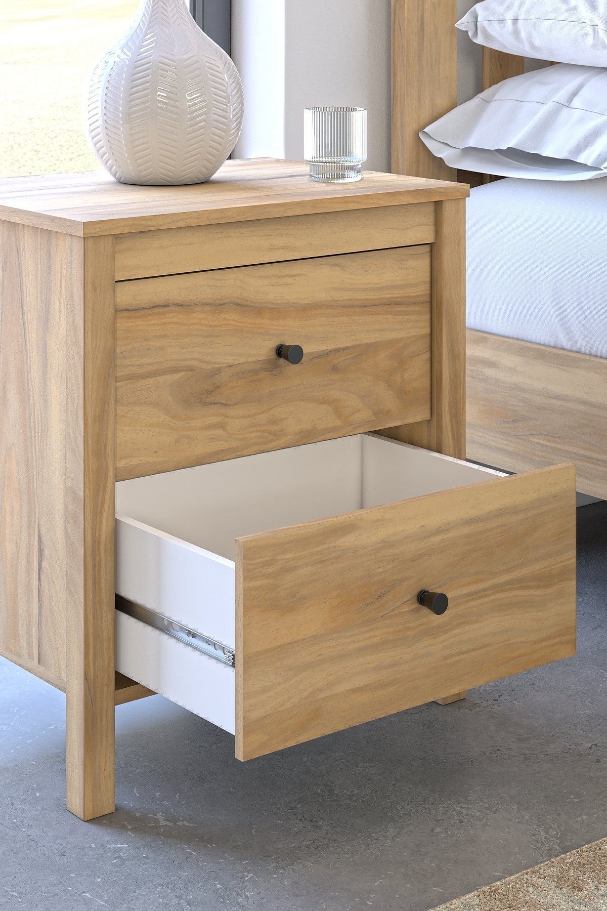 Bermacy Full Platform Bed with Dresser and Nightstand Signature Design by Ashley®