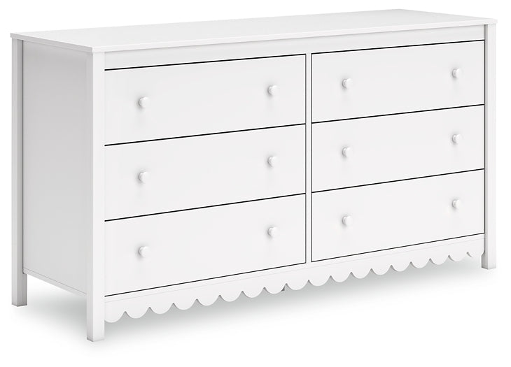 Hallityn Twin Panel Platform Bed with Dresser and Nightstand Signature Design by Ashley®