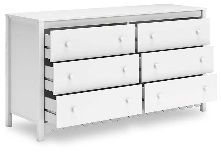 Hallityn Twin Panel Platform Bed with Dresser and Nightstand Signature Design by Ashley®