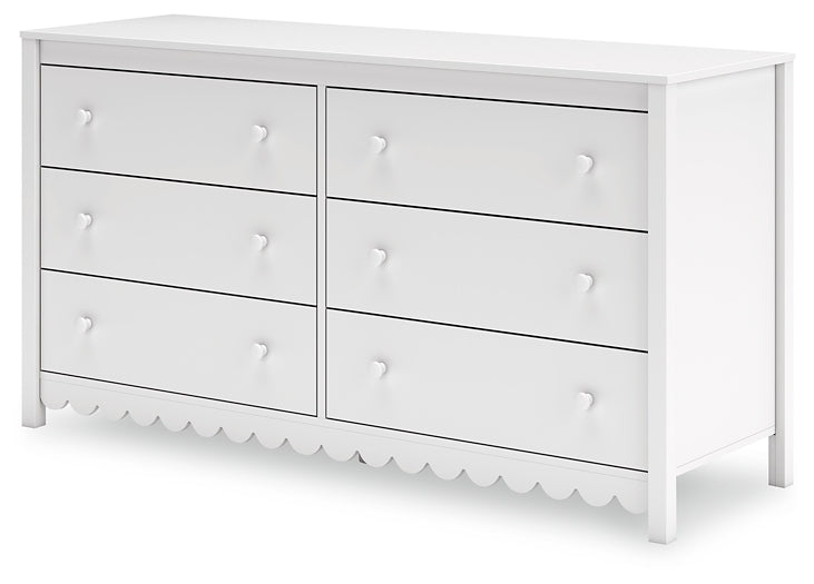 Hallityn Twin Panel Platform Bed with Dresser and Nightstand Signature Design by Ashley®
